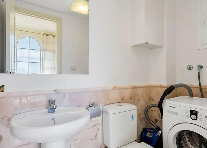 Duplex Sea And Mountain View *